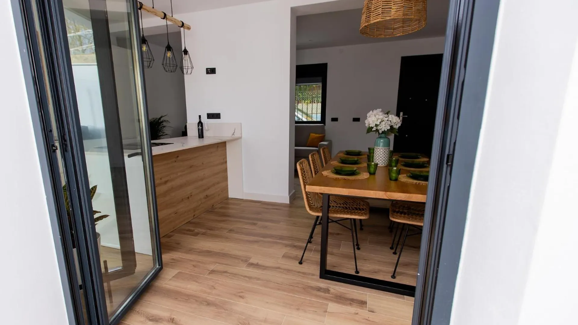 Casa Con Piscina A 5 Km Del Centro De Sevilla Camas Holiday home